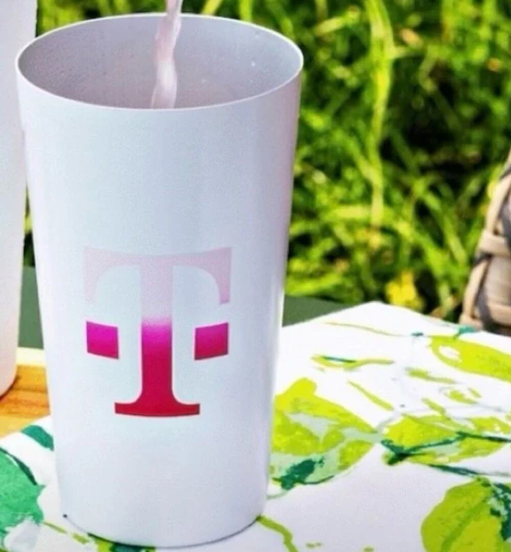 Brand New 2024 Collectible T-Mobile Phones Aluminum Color-Changing Tumbler Cup